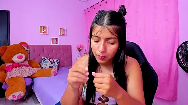 zara_cute webcam