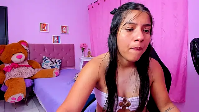 zara_cute webcam