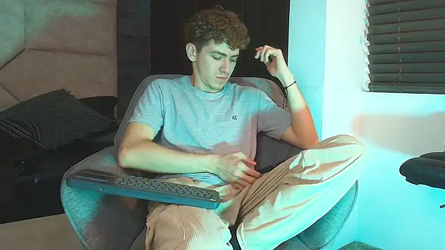 Tyler_Mcrey webcam