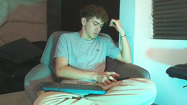 Tyler_Mcrey webcam