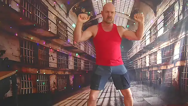 ManlyPrisonGuy
