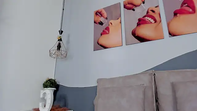 CannelaSmith webcam