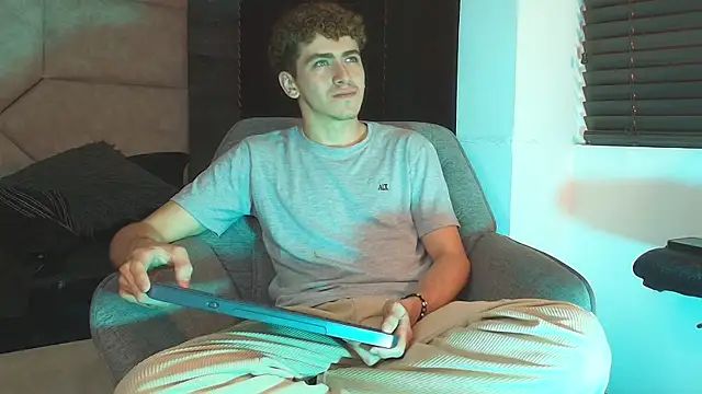 Tyler_Mcrey webcam