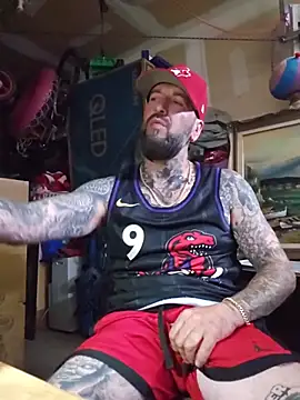 Beardedtattood live sex cam