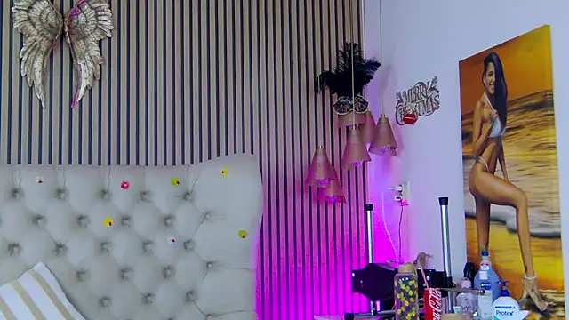 PlayfulShow webcam