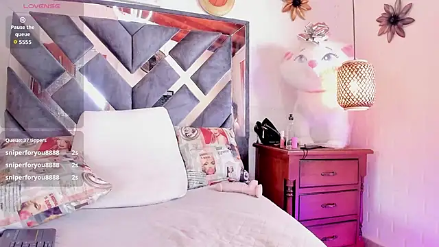 annie_vega17_ webcam
