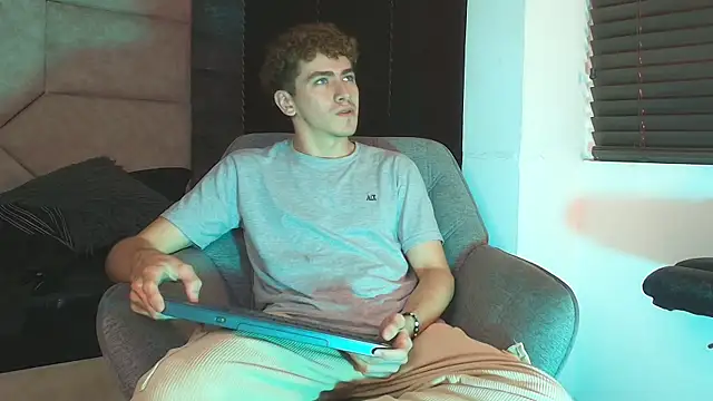 Tyler_Mcrey webcam