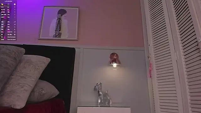 elodie_walker webcam