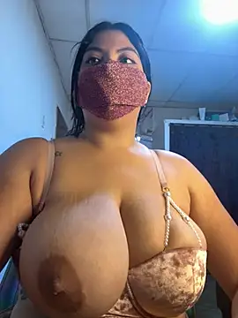kanyat_ live cam on StripChat