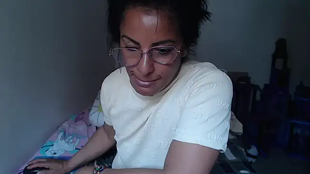 kateleyagrey webcam