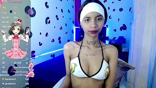 ivory_aiko live cam on StripChat