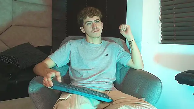Tyler_Mcrey webcam
