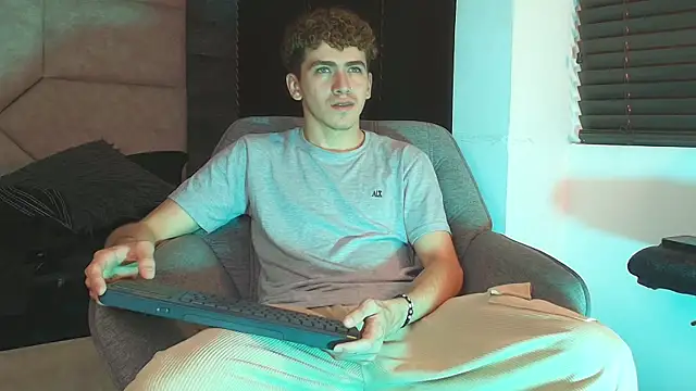Tyler_Mcrey webcam