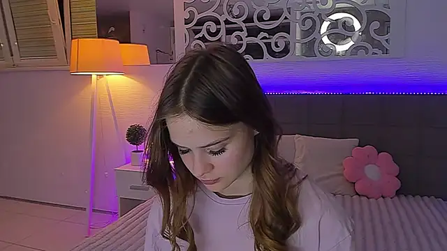 LuisaClover webcam