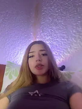 ChloeCollins__ webcam