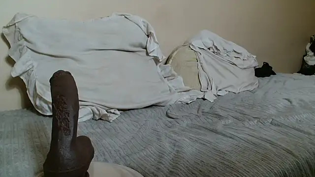 KinkyJXxX webcam