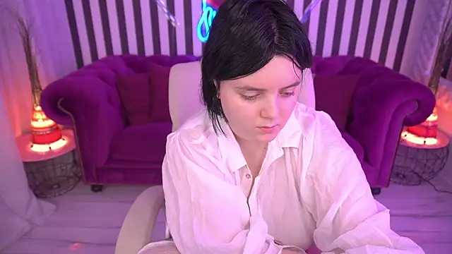 LittleShyy webcam
