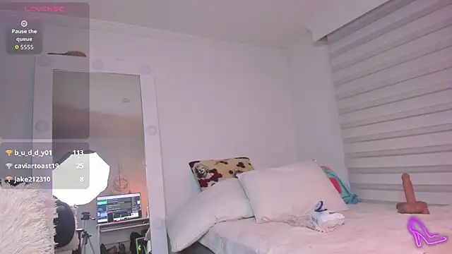 SharonVelvet webcam