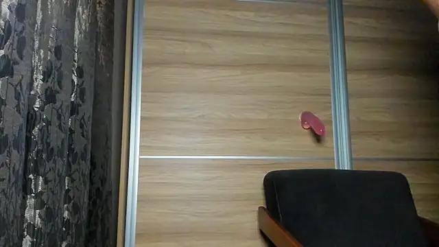 CurvyJules69