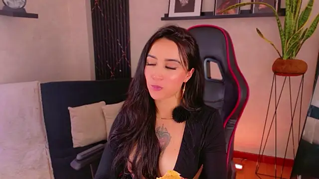 EmmyEvans1 webcam