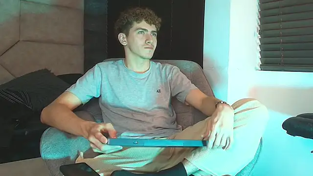 Tyler_Mcrey webcam