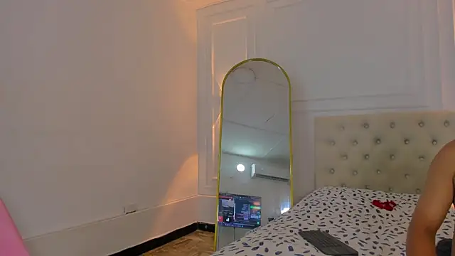 charlotte_dante212 webcam