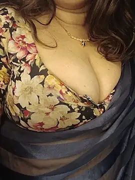 AASHIi_Love webcam