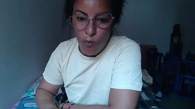 kateleyagrey webcam