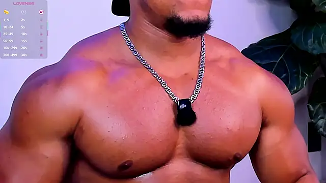 Travis_lenox_ webcam
