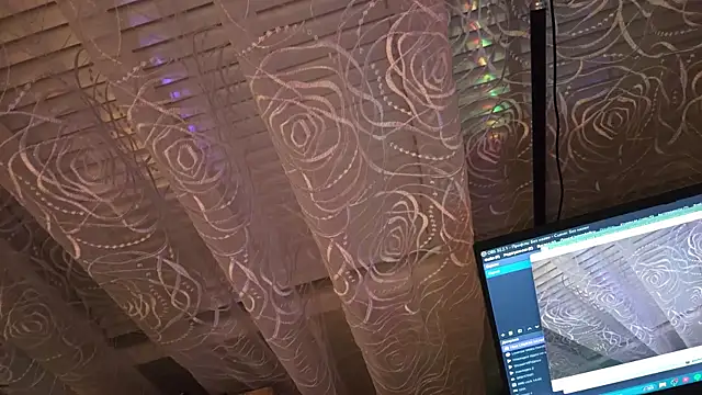 Vuitton live sex cam