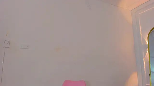 charlotte_dante212 webcam