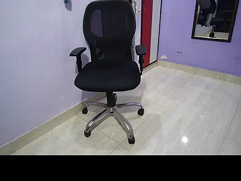 BabyNaina webcam