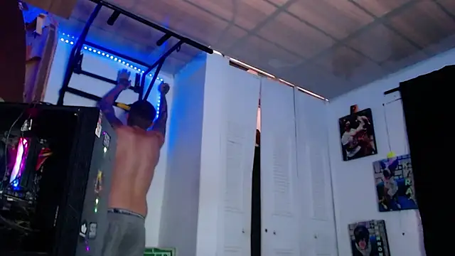 Adam_Hudsond webcam