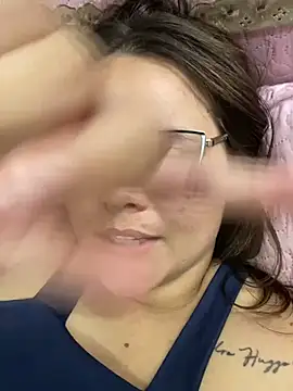 Laryssinha_69 webcam