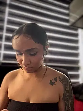 Isabella-Teen webcam