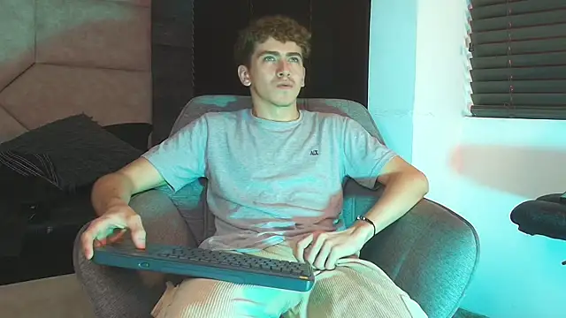 Tyler_Mcrey webcam