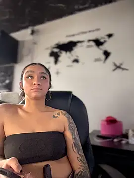 Isabella-Teen webcam