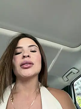 SofiaGomez444 live cam on StripChat