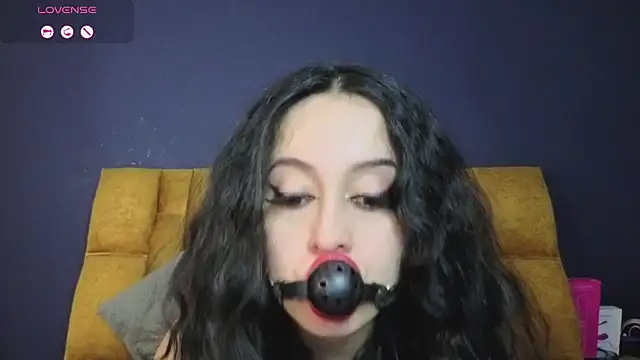 KendraaSimons webcam
