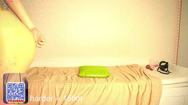 cream_fucks webcam