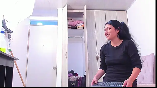 Tamar4_f00x webcam