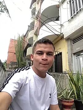 _Leo_Boy webcam