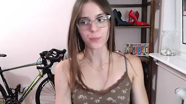 love_megi - Love_megi's free webcam - UK Sex Cams