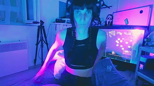 CeriseLapine live sex cam