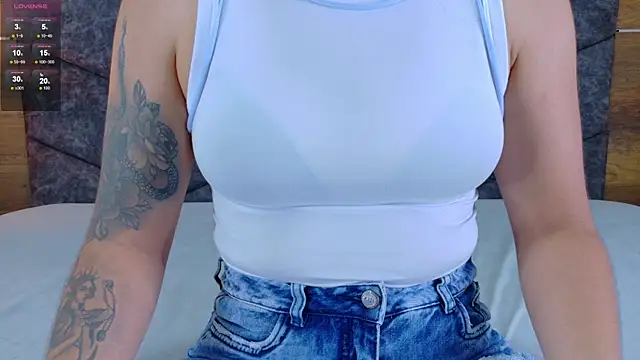 AnnieRouse__ webcam