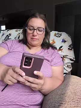 Canadian_BBW's live cam