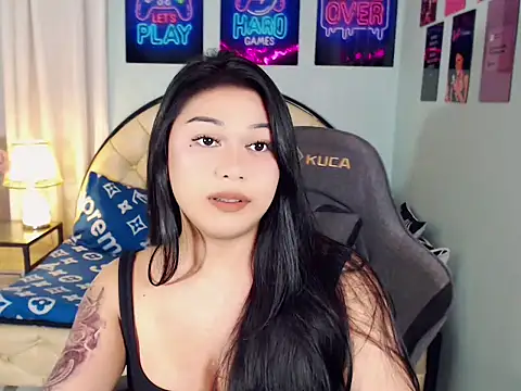 SexxyTsLoverr webcam