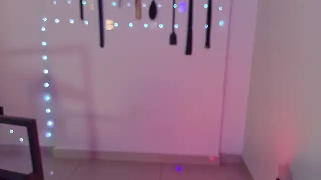 nina_kink webcam
