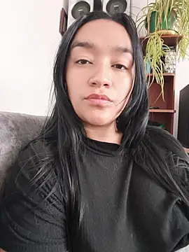 Williams_Hera live cam on StripChat