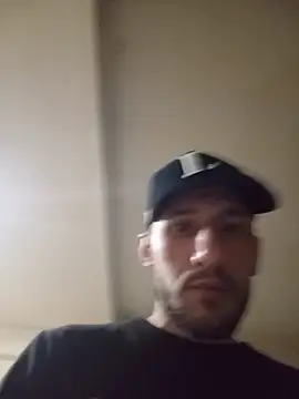 UruUru12 webcam